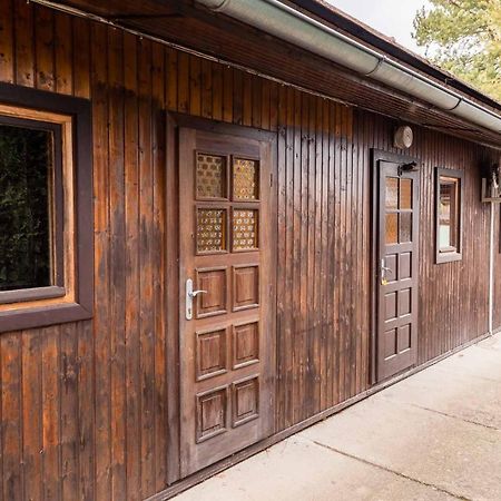 Kněžmost Cejch - Rekreacni Areal S Restauraci酒店 外观 照片